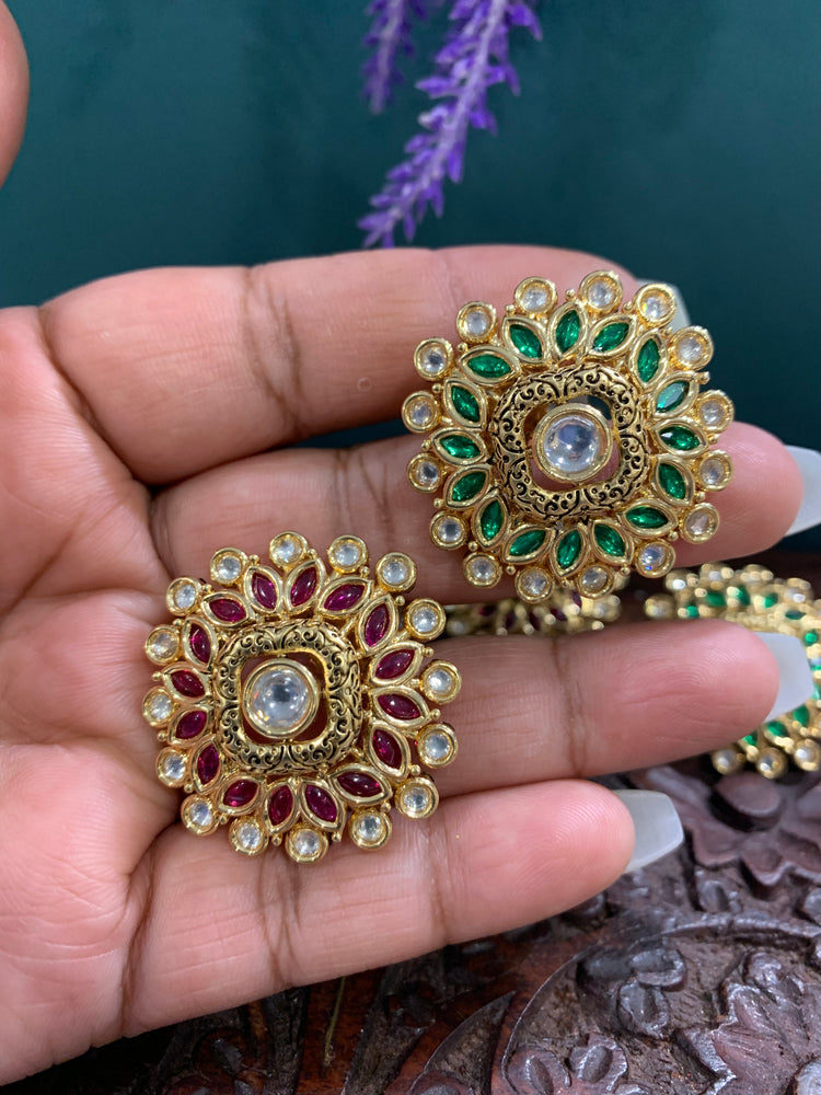 Kundan stud earring