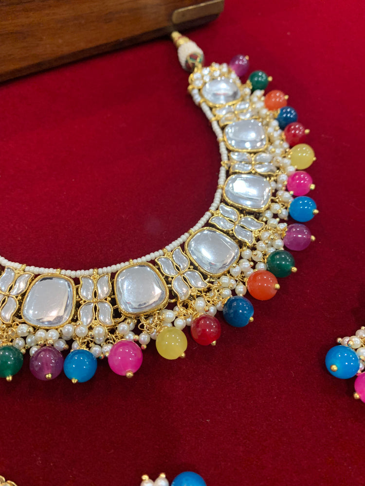 Kundan necklace set in Multi