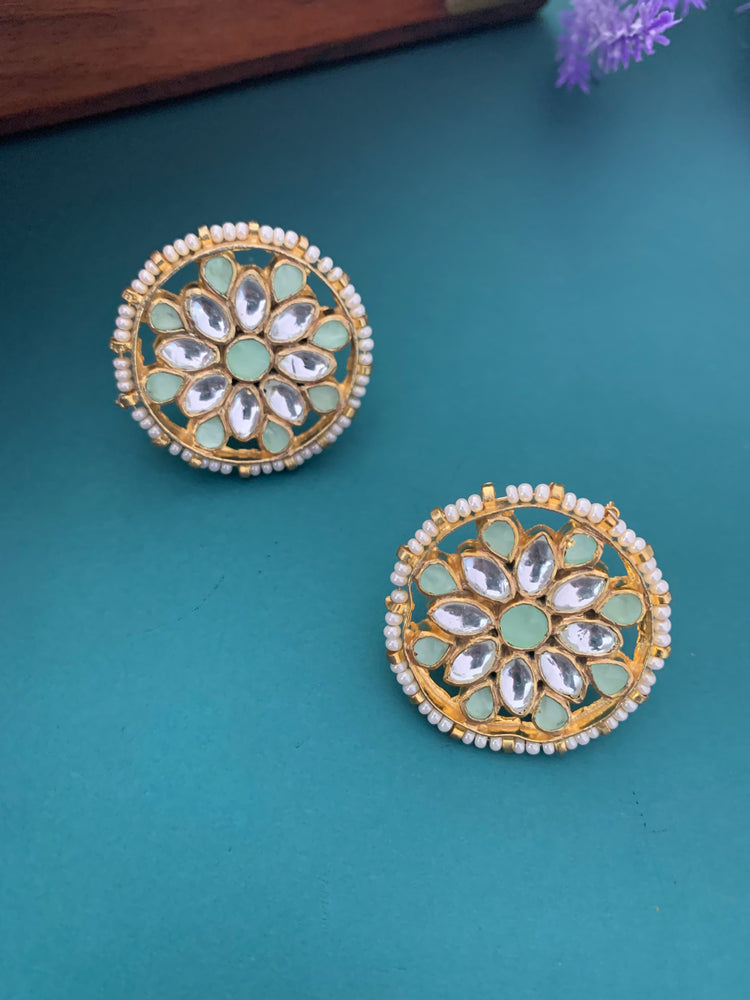 Pachi kundan studs mint