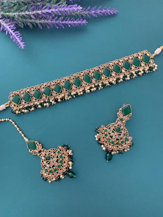 Nikki polki choker in emerald green