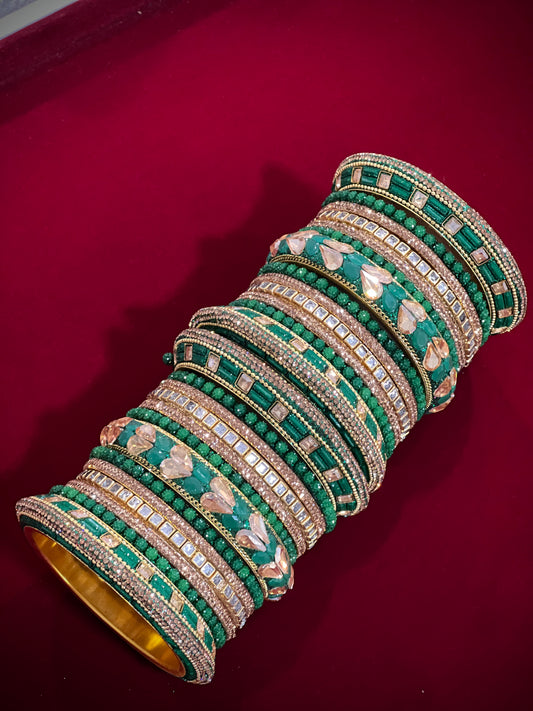 Emerald green Kundan bangle set “Shanaya”