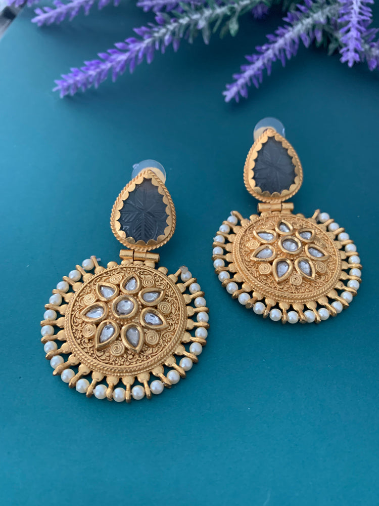 Amrapali kundan earring priyanka