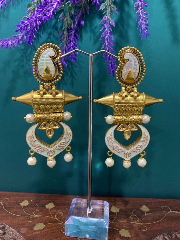 Amrapali kundan earring Jaya