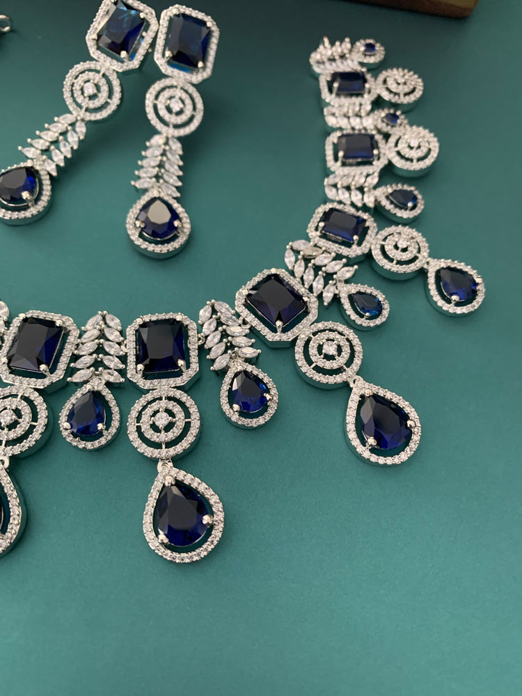 Hayden  AD necklace blue