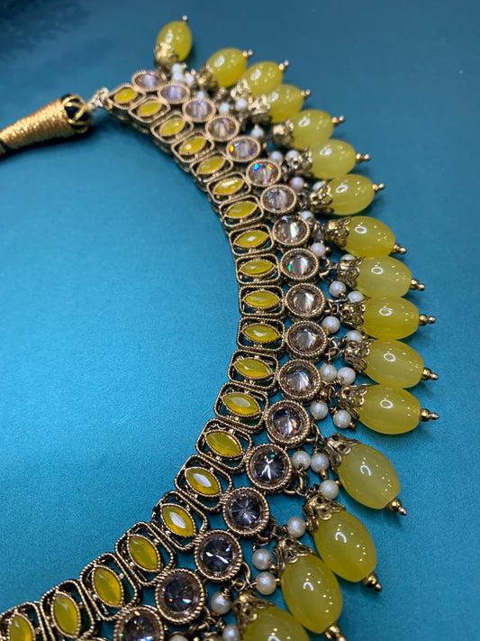 Tanzi polki necklace in Yellow