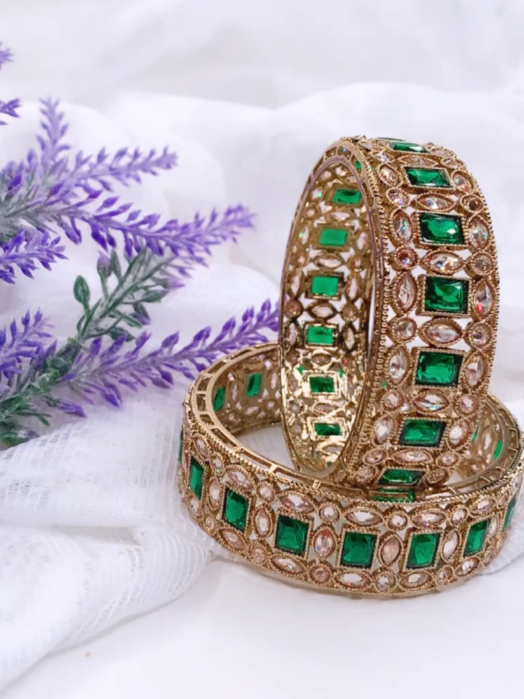 Nahar reverse polki bangle in emerald green