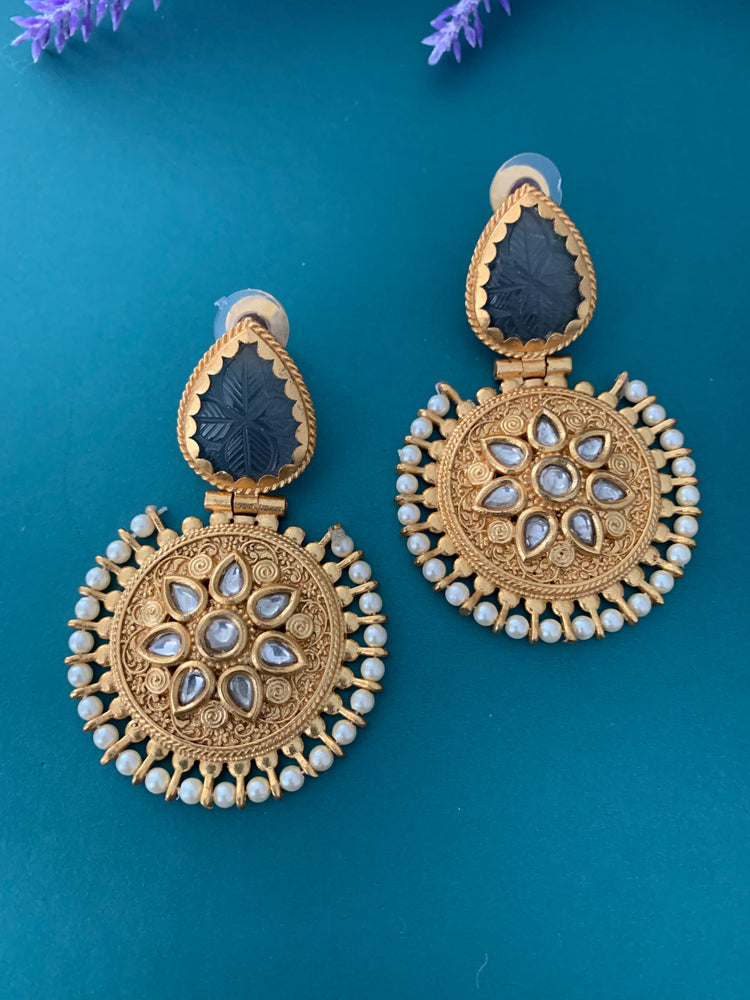 Amrapali kundan earring priyanka